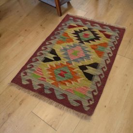 Kézi szövésű Kilim 64x93 kézi szövésű Kilim