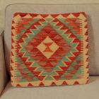 Kézi készítésű párnahuzat 45x45 Kilim párna