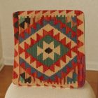 Kézi készítésű párnahuzat 50x50 Kilim párna