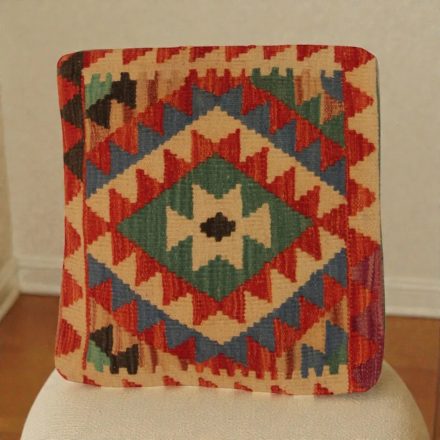 Kézi készítésű párnahuzat 50x50 Kilim párna